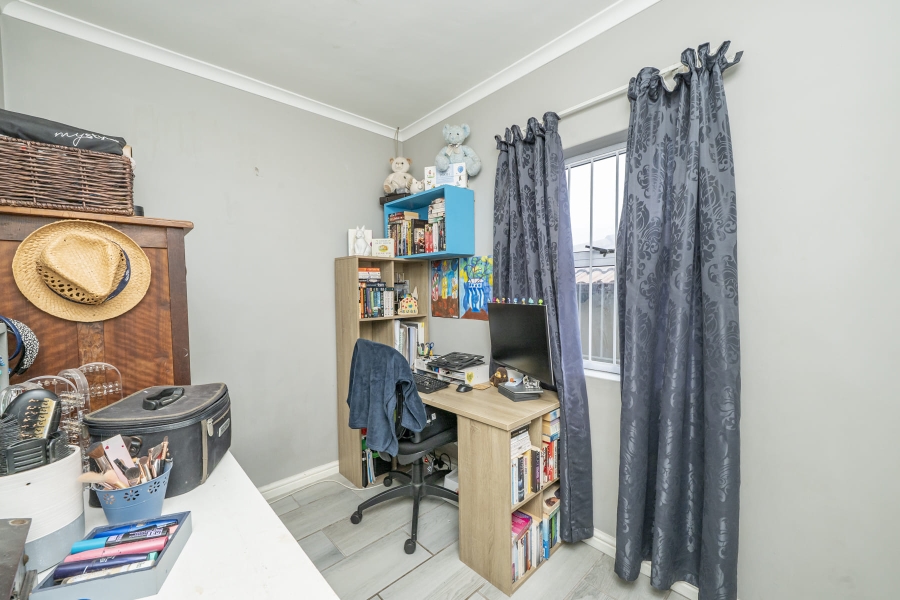 3 Bedroom Property for Sale in Protea Heights Western Cape